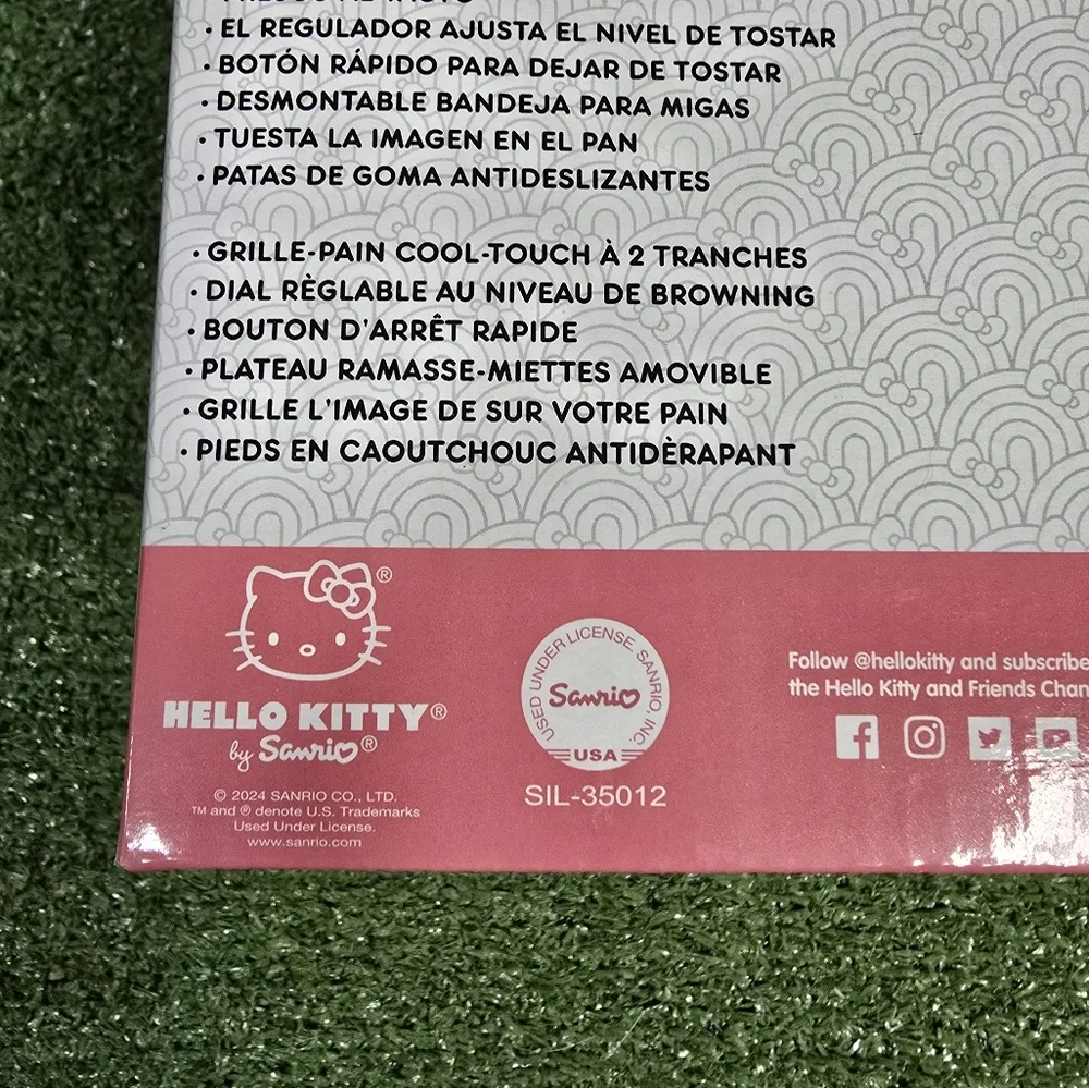 HELLO KITTY | lisenced 2-SLICE COOL TOUCH TOASTER -NWT! IN BOX!